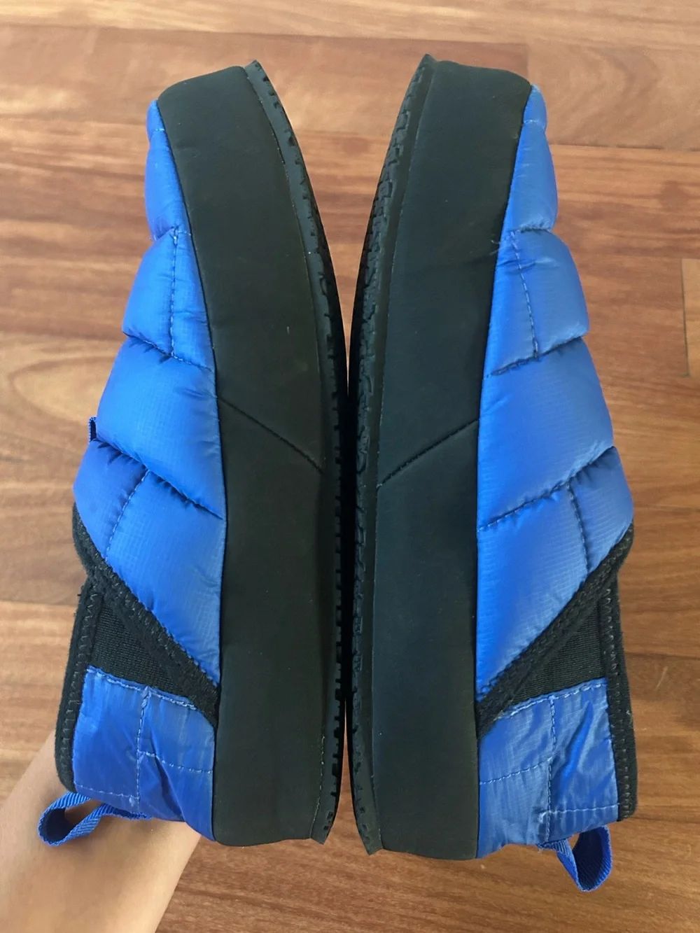 The North Face Youth ThermoBall Traction Mules II Blue Black Slippers Size 6